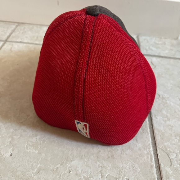Toronto Raptors Red and Gray Cap - Picture 2 of 3